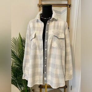 Casual White & Light Gray Plaid Button-Up Shirt Jacket